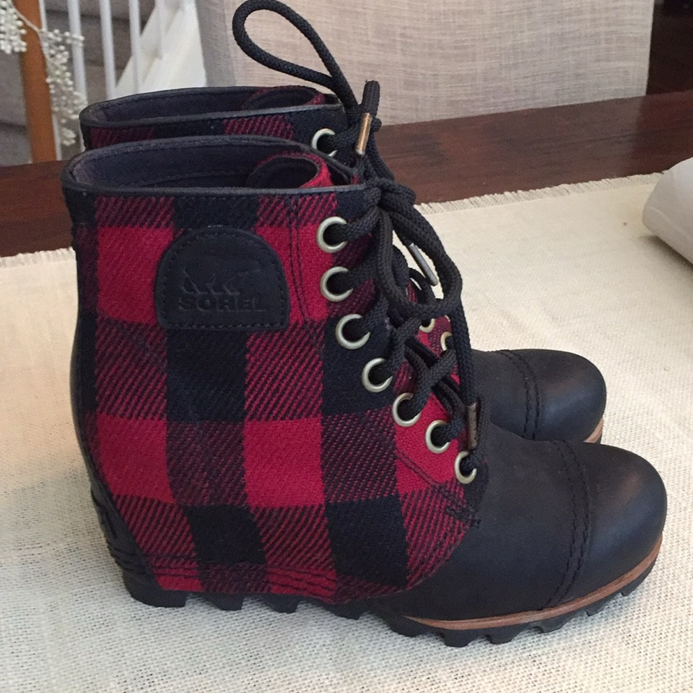 Sorel PDX Wedge Plaid Boot Sz 6.5